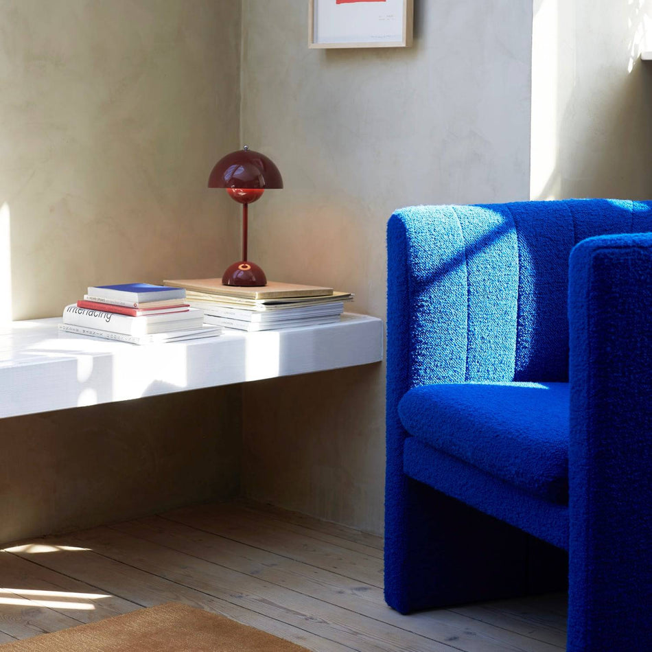 Flowerpot VP9 Portable Table Lamp